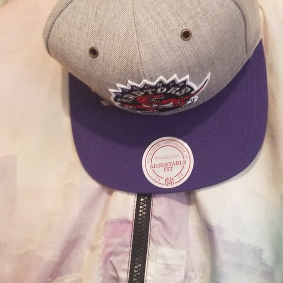 Mens h&m downtown jacket with matching Raptors - Picture 4 of 8